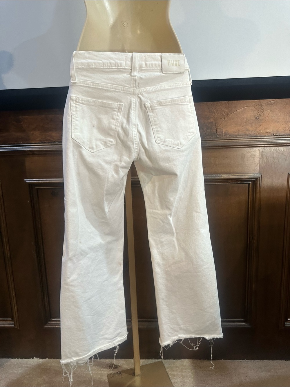 LIKE NEW SIZE 24 PAIGE White Wide-Leg Frayed-Hem Jeans - Picture 3 of 12